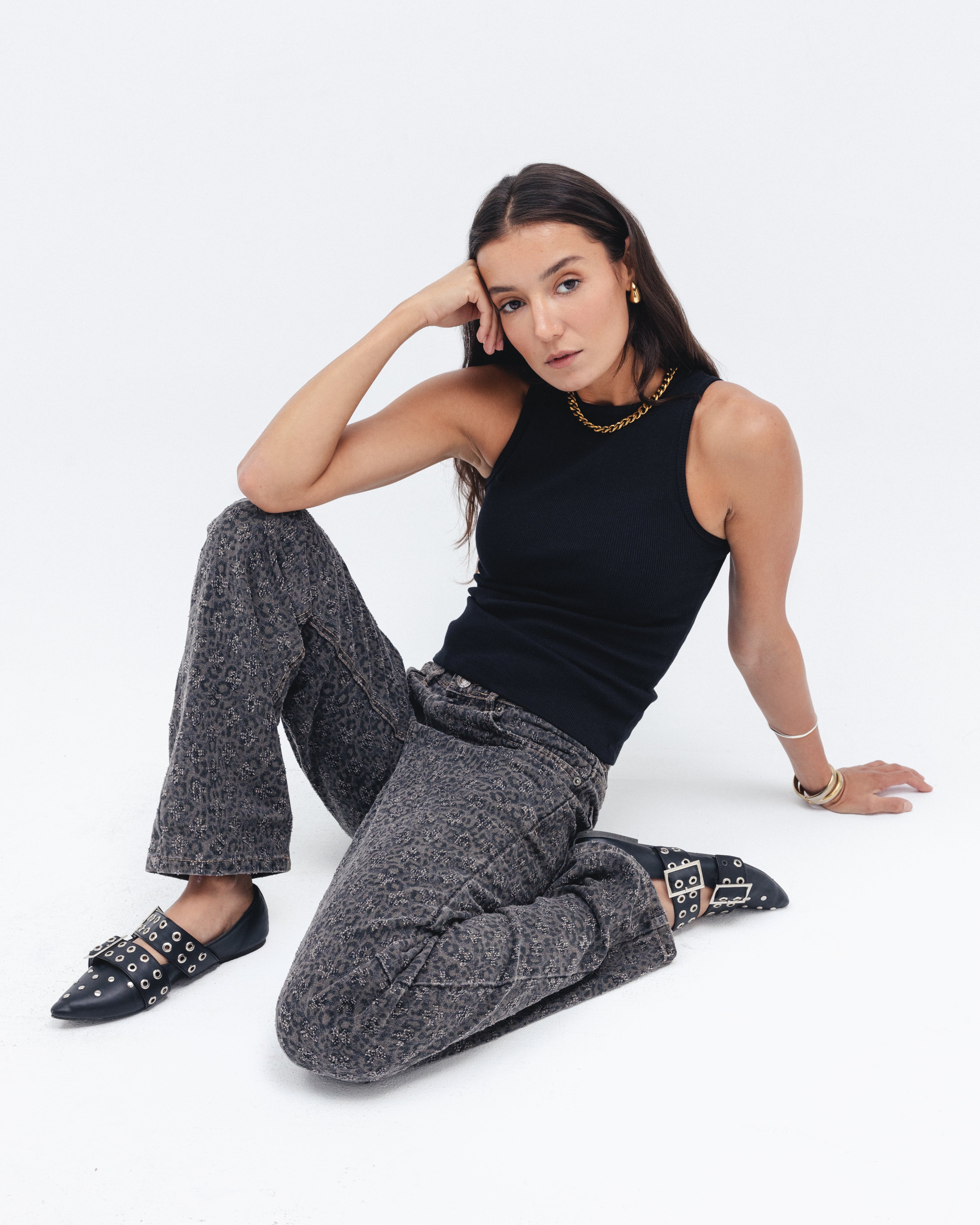 Black Ribbed Crewneck Top Chocka